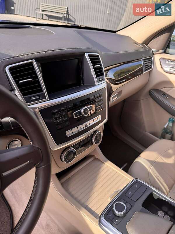 Позашляховик / Кросовер Mercedes-Benz GL-Class 2015 в Луцьку