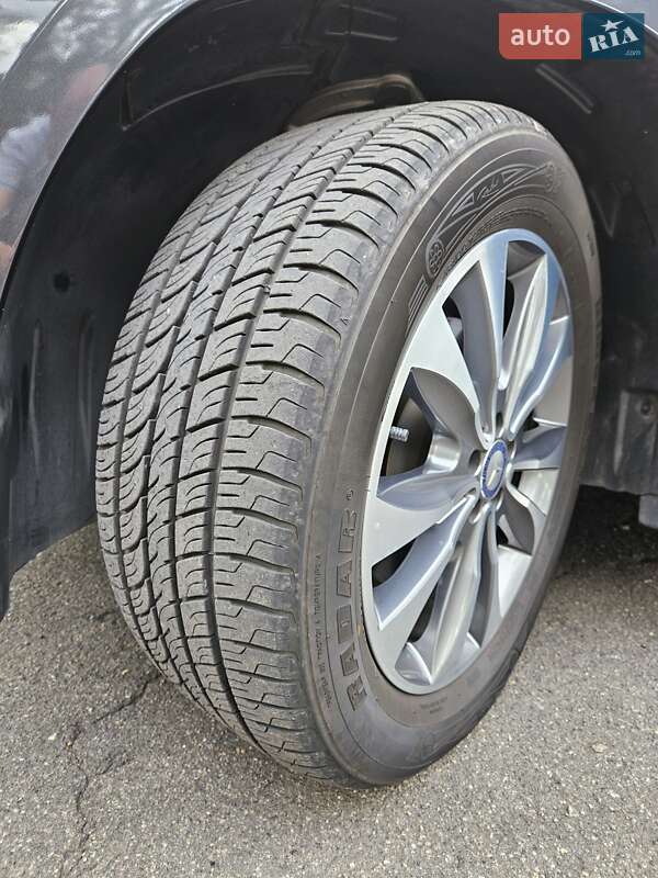 Внедорожник / Кроссовер Mercedes-Benz GL-Class 2014 в Киеве