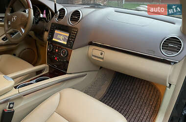 Внедорожник / Кроссовер Mercedes-Benz GL-Class 2011 в 