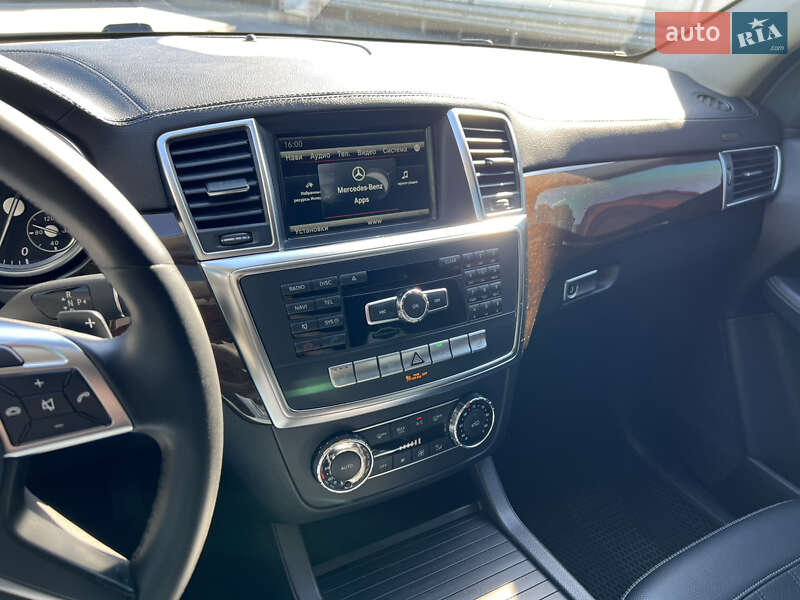 Внедорожник / Кроссовер Mercedes-Benz GL-Class 2015 в Киеве фото 25 Внедорожник / Кроссовер Mercedes-Benz GL-Class 2015 в Киеве