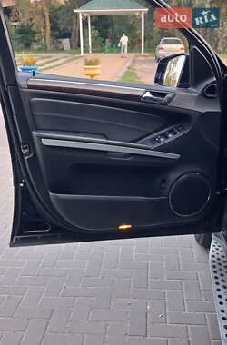 Позашляховик / Кросовер Mercedes-Benz GL-Class 2011 в 