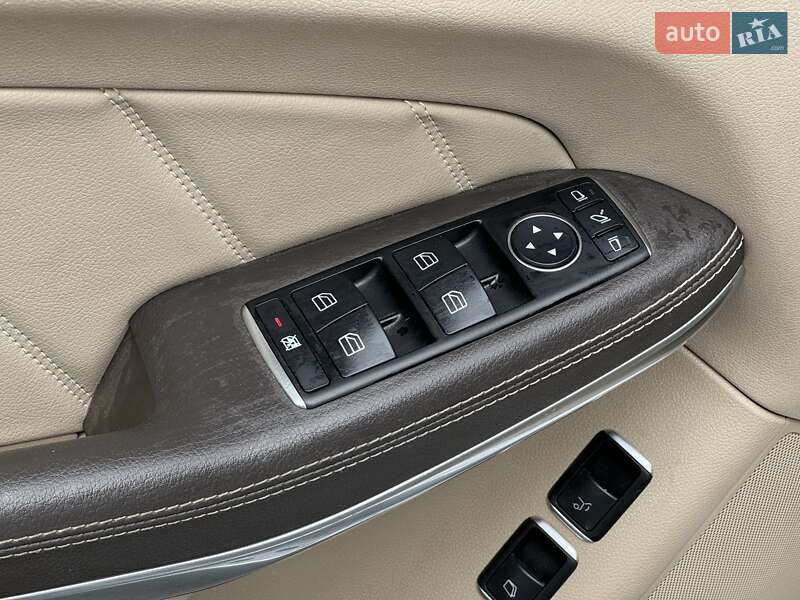 Позашляховик / Кросовер Mercedes-Benz GL-Class 2014 в Києві