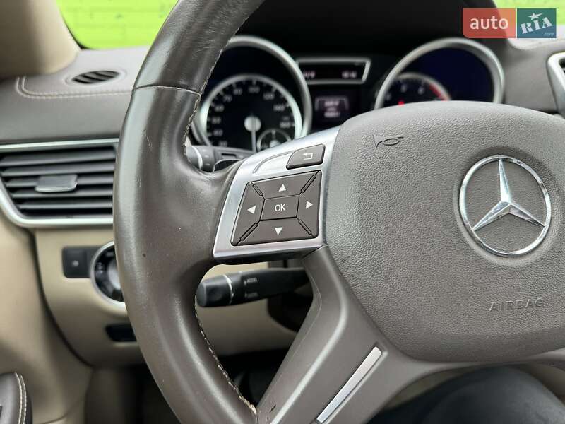 Позашляховик / Кросовер Mercedes-Benz GL-Class 2014 в Києві
