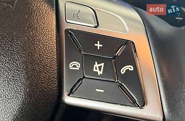 Позашляховик / Кросовер Mercedes-Benz GL-Class 2014 в 
