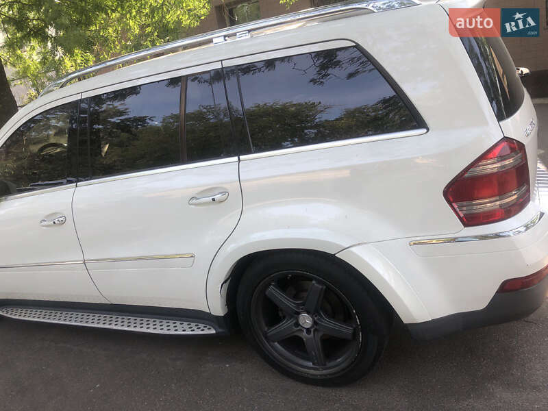 Внедорожник / Кроссовер Mercedes-Benz GL-Class 2008 в Киеве
