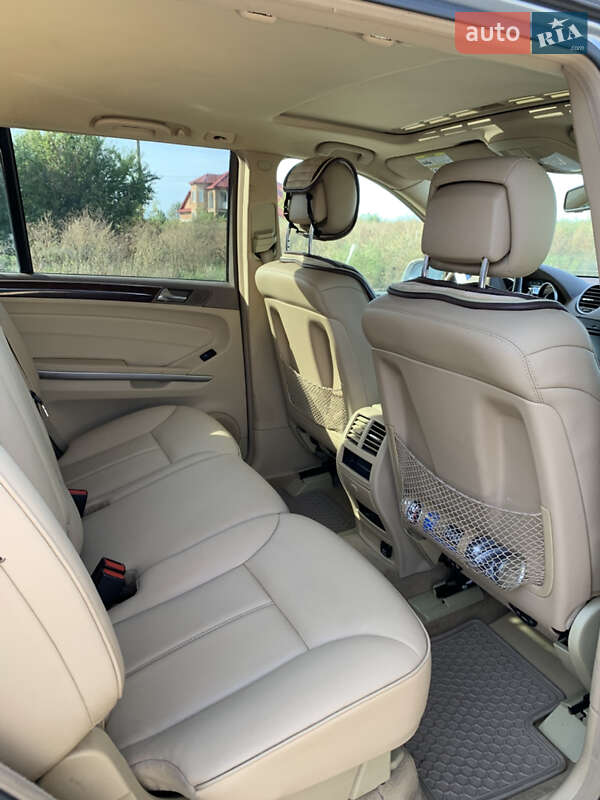 Внедорожник / Кроссовер Mercedes-Benz GL-Class 2010 в Тернополе фото 7 Внедорожник / Кроссовер Mercedes-Benz GL-Class 2010 в Тернополе