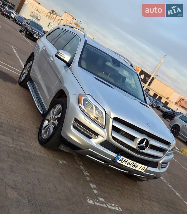 Позашляховик / Кросовер Mercedes-Benz GL-Class 2015 в Житомирі