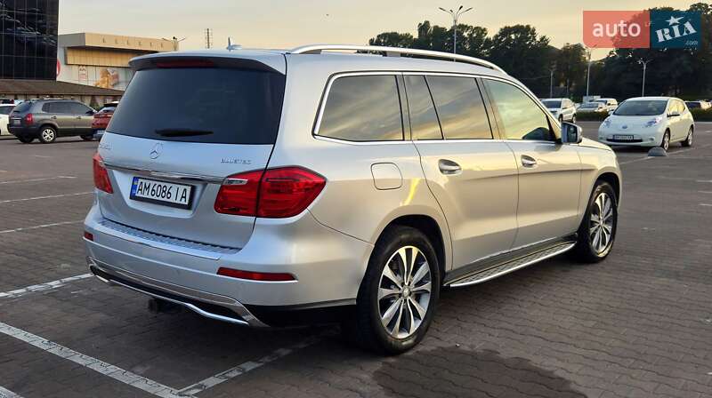 Позашляховик / Кросовер Mercedes-Benz GL-Class 2015 в Житомирі