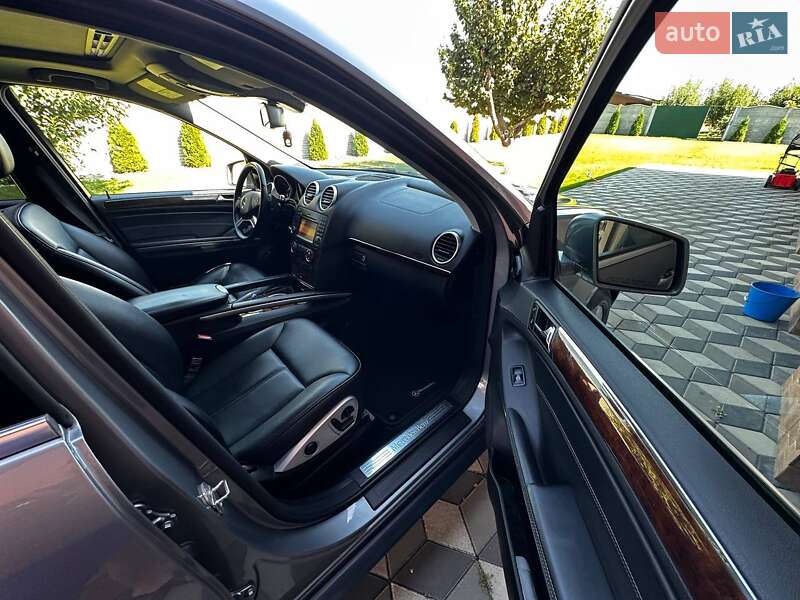 Внедорожник / Кроссовер Mercedes-Benz GL-Class 2011 в Броварах фото 8 Внедорожник / Кроссовер Mercedes-Benz GL-Class 2011 в Броварах