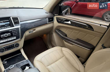 Позашляховик / Кросовер Mercedes-Benz GL-Class 2014 в 