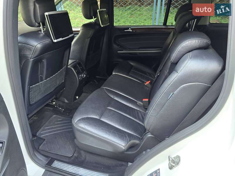 Позашляховик / Кросовер Mercedes-Benz GL-Class 2009 в Радивиліві