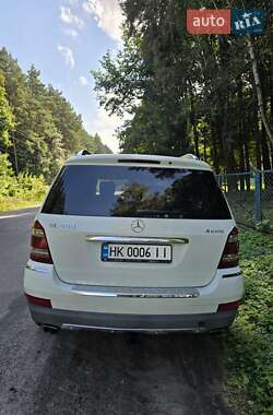 Внедорожник / Кроссовер Mercedes-Benz GL-Class 2009 в 