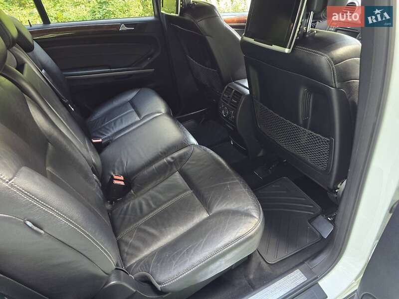 Позашляховик / Кросовер Mercedes-Benz GL-Class 2009 в Радивиліві