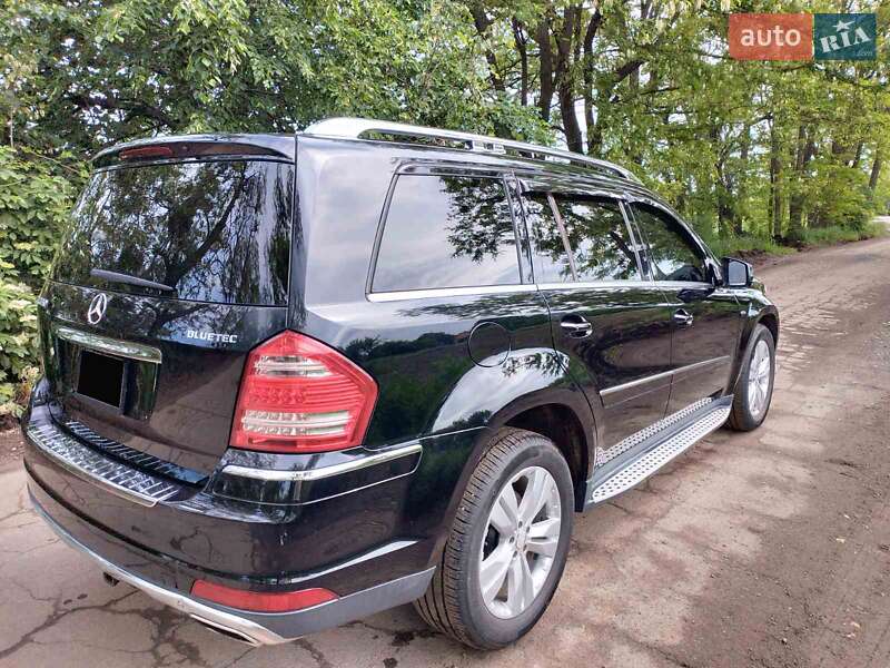 Внедорожник / Кроссовер Mercedes-Benz GL-Class 2011 в Полтаве фото 7 Внедорожник / Кроссовер Mercedes-Benz GL-Class 2011 в Полтаве