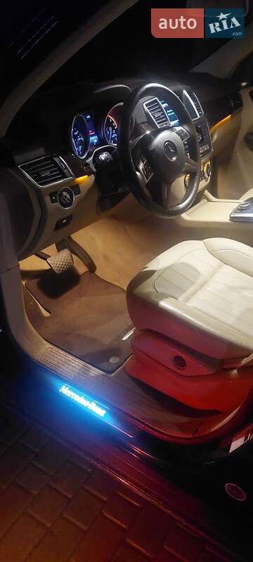 Позашляховик / Кросовер Mercedes-Benz GL-Class 2015 в Луцьку