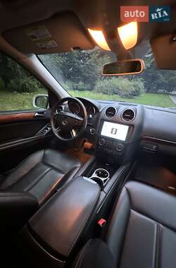 Позашляховик / Кросовер Mercedes-Benz GL-Class 2008 в 