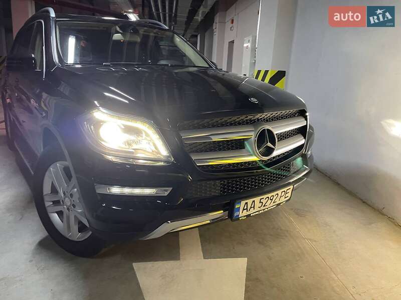 Позашляховик / Кросовер Mercedes-Benz GL-Class 2015 в Києві