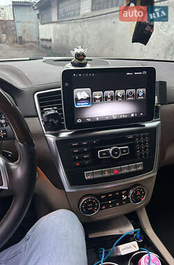 Позашляховик / Кросовер Mercedes-Benz GL-Class 2014 в 