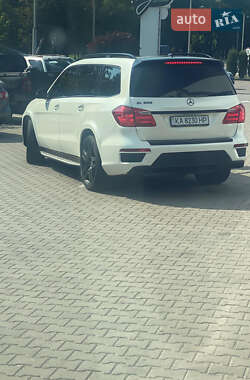 Позашляховик / Кросовер Mercedes-Benz GL-Class 2014 в 