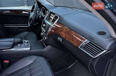 Позашляховик / Кросовер Mercedes-Benz GL-Class 2012 в 