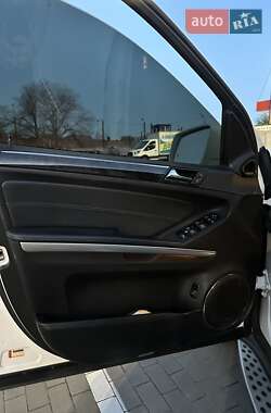 Позашляховик / Кросовер Mercedes-Benz GL-Class 2011 в 