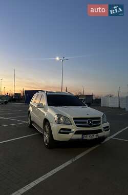 Позашляховик / Кросовер Mercedes-Benz GL-Class 2011 в 