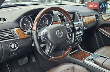Позашляховик / Кросовер Mercedes-Benz GL-Class 2013 в 