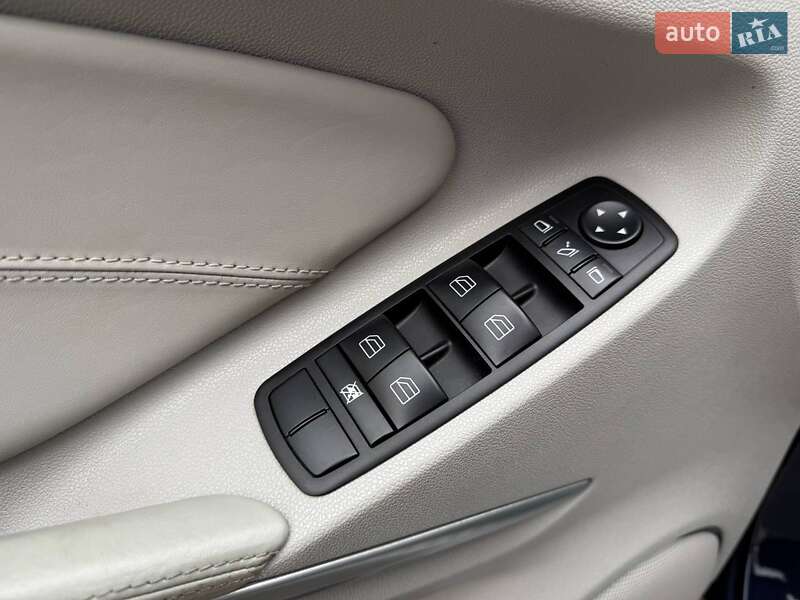 Внедорожник / Кроссовер Mercedes-Benz GL-Class 2010 в Киеве