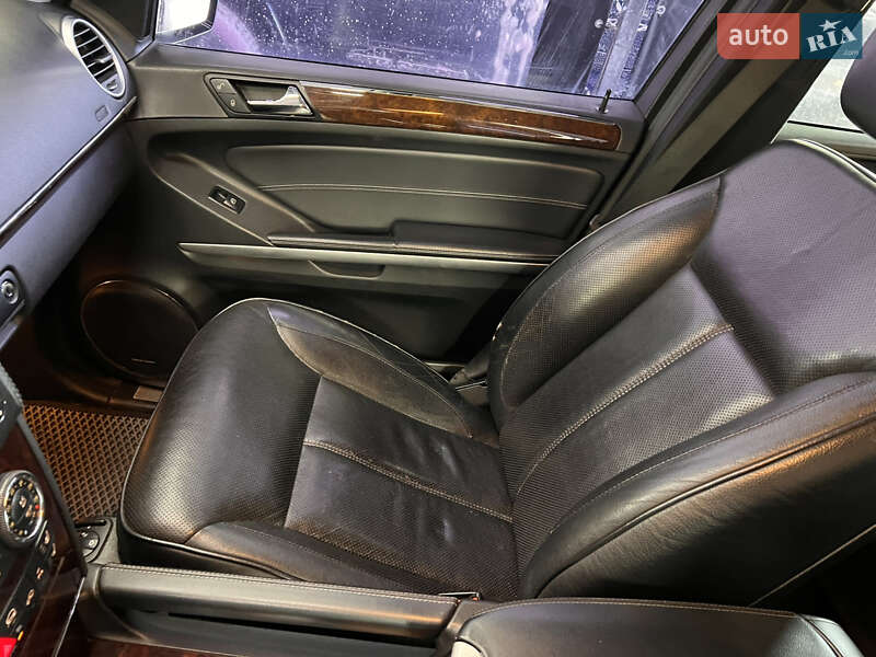 Внедорожник / Кроссовер Mercedes-Benz GL-Class 2010 в Киеве