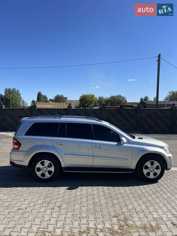 Внедорожник / Кроссовер Mercedes-Benz GL-Class 2010 в Ровно
