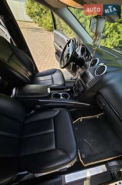 Позашляховик / Кросовер Mercedes-Benz GL-Class 2010 в 