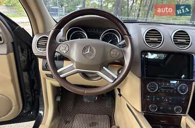 Позашляховик / Кросовер Mercedes-Benz GL-Class 2011 в 