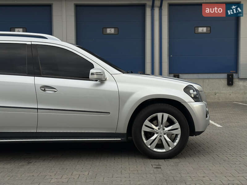 Позашляховик / Кросовер Mercedes-Benz GL-Class 2012 в Львові