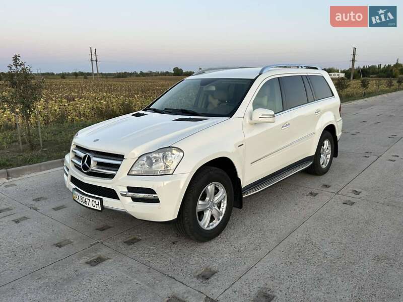 Внедорожник / Кроссовер Mercedes-Benz GL-Class 2010 в Полтаве фото 10 Внедорожник / Кроссовер Mercedes-Benz GL-Class 2010 в Полтаве