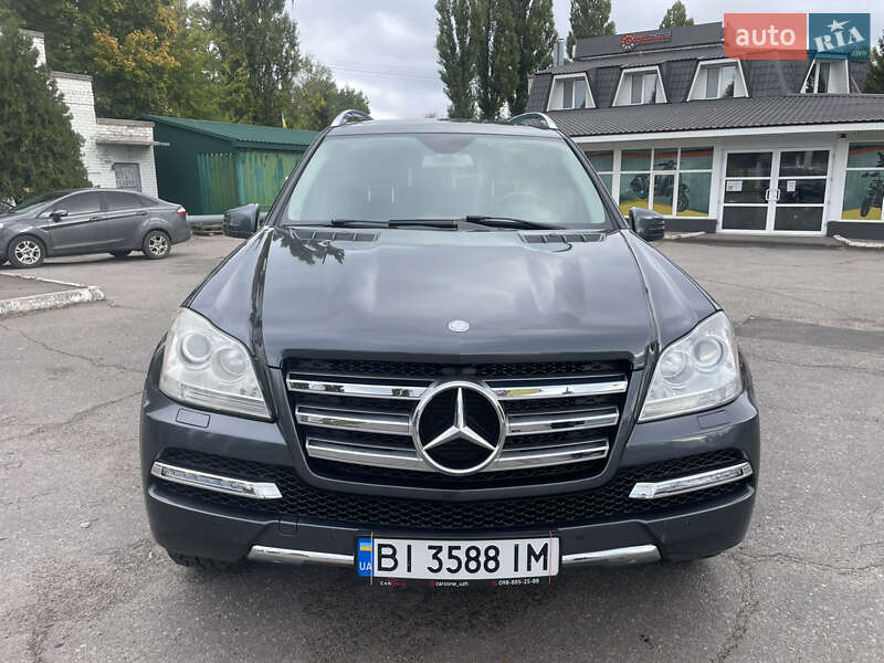 Внедорожник / Кроссовер Mercedes-Benz GL-Class 2011 в 