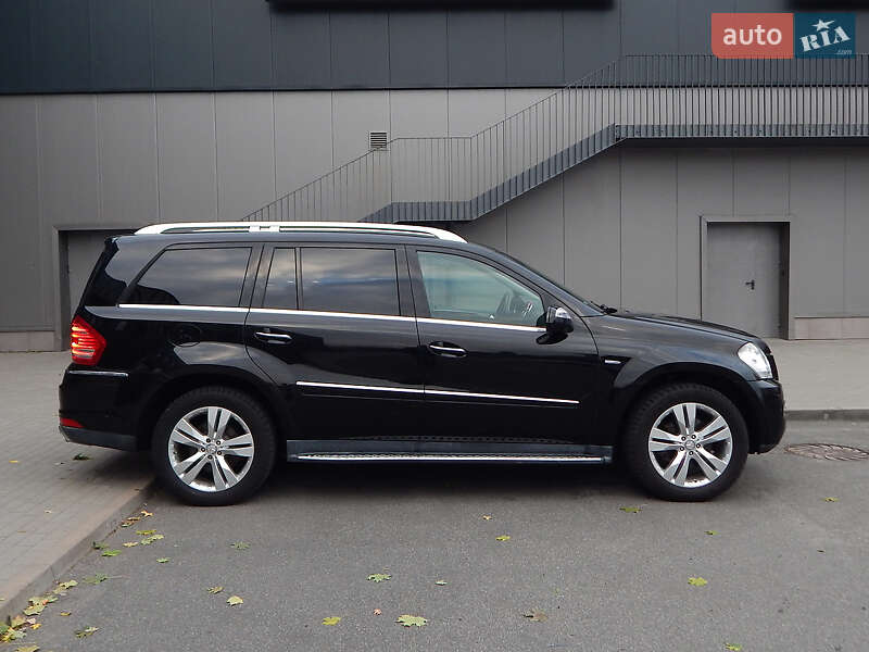 Внедорожник / Кроссовер Mercedes-Benz GL-Class 2010 в Киеве