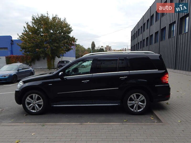 Внедорожник / Кроссовер Mercedes-Benz GL-Class 2010 в Киеве