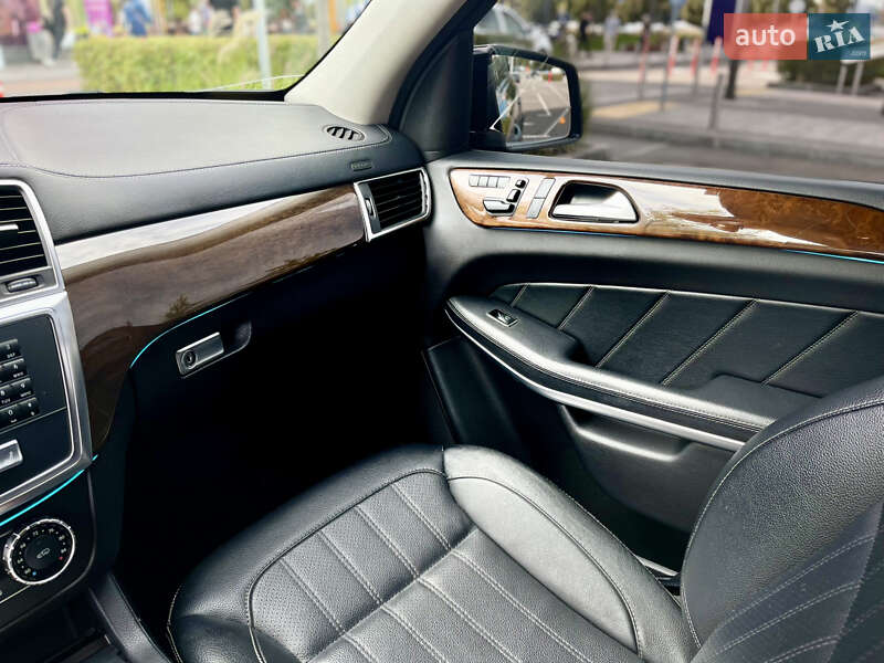 Позашляховик / Кросовер Mercedes-Benz GL-Class 2013 в Києві