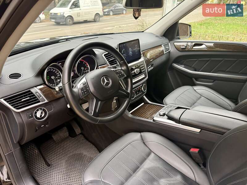 Позашляховик / Кросовер Mercedes-Benz GL-Class 2015 в Києві фото 66 Позашляховик / Кросовер Mercedes-Benz GL-Class 2015 в Києві