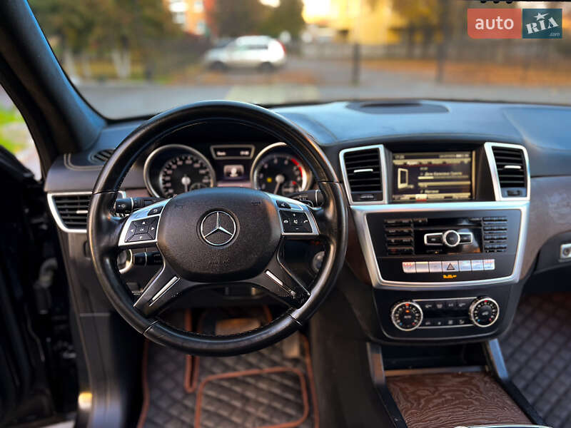 Позашляховик / Кросовер Mercedes-Benz GL-Class 2015 в Хмельницькому фото 14 Позашляховик / Кросовер Mercedes-Benz GL-Class 2015 в Хмельницькому