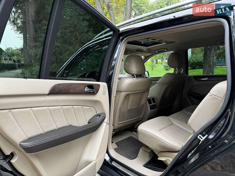Позашляховик / Кросовер Mercedes-Benz GL-Class 2015 в Києві