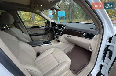 Позашляховик / Кросовер Mercedes-Benz GL-Class 2014 в  фото 28 Позашляховик / Кросовер Mercedes-Benz GL-Class 2014 в