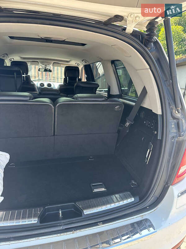 Позашляховик / Кросовер Mercedes-Benz GL-Class 2011 в Чернівцях