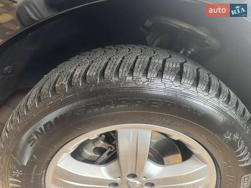 Позашляховик / Кросовер Mercedes-Benz GL-Class 2007 в Києві фото 23 Позашляховик / Кросовер Mercedes-Benz GL-Class 2007 в Києві