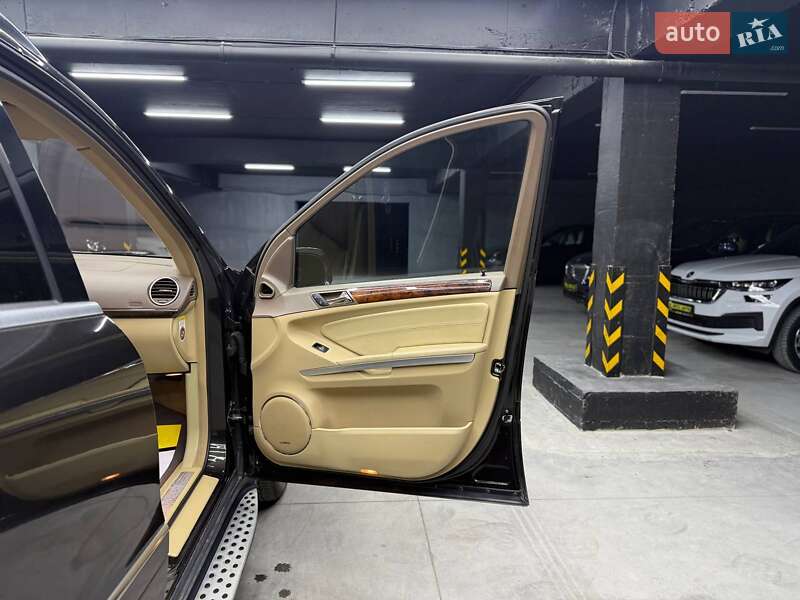 Позашляховик / Кросовер Mercedes-Benz GL-Class 2008 в Чернівцях