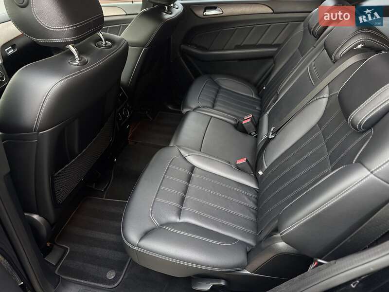 Внедорожник / Кроссовер Mercedes-Benz GL-Class 2015 в Киеве фото 36 Внедорожник / Кроссовер Mercedes-Benz GL-Class 2015 в Киеве