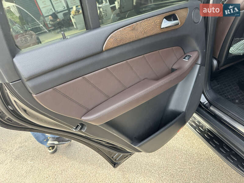 Внедорожник / Кроссовер Mercedes-Benz GL-Class 2014 в Львове фото 17 Внедорожник / Кроссовер Mercedes-Benz GL-Class 2014 в Львове