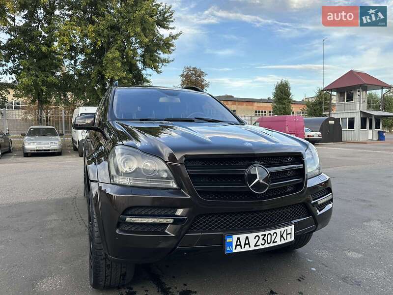 Позашляховик / Кросовер Mercedes-Benz GL-Class 2010 в Броварах
