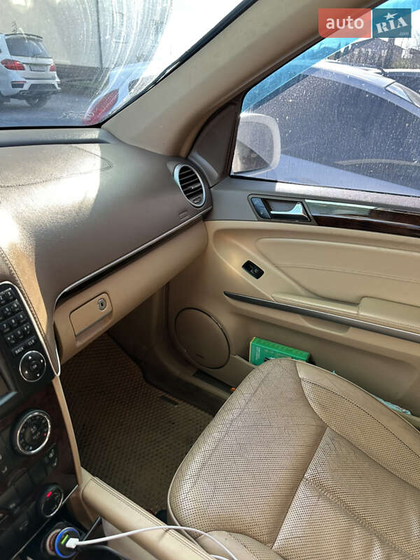 Позашляховик / Кросовер Mercedes-Benz GL-Class 2010 в Житомирі