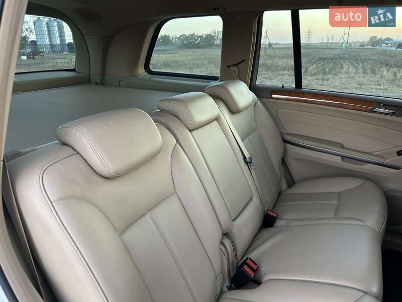 Позашляховик / Кросовер Mercedes-Benz GL-Class 2010 в Охтирці фото 13 Позашляховик / Кросовер Mercedes-Benz GL-Class 2010 в Охтирці